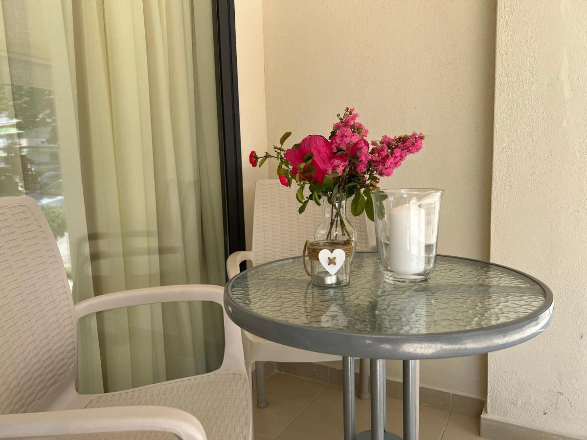 Sun'S Suites Asprovalta Exterior photo