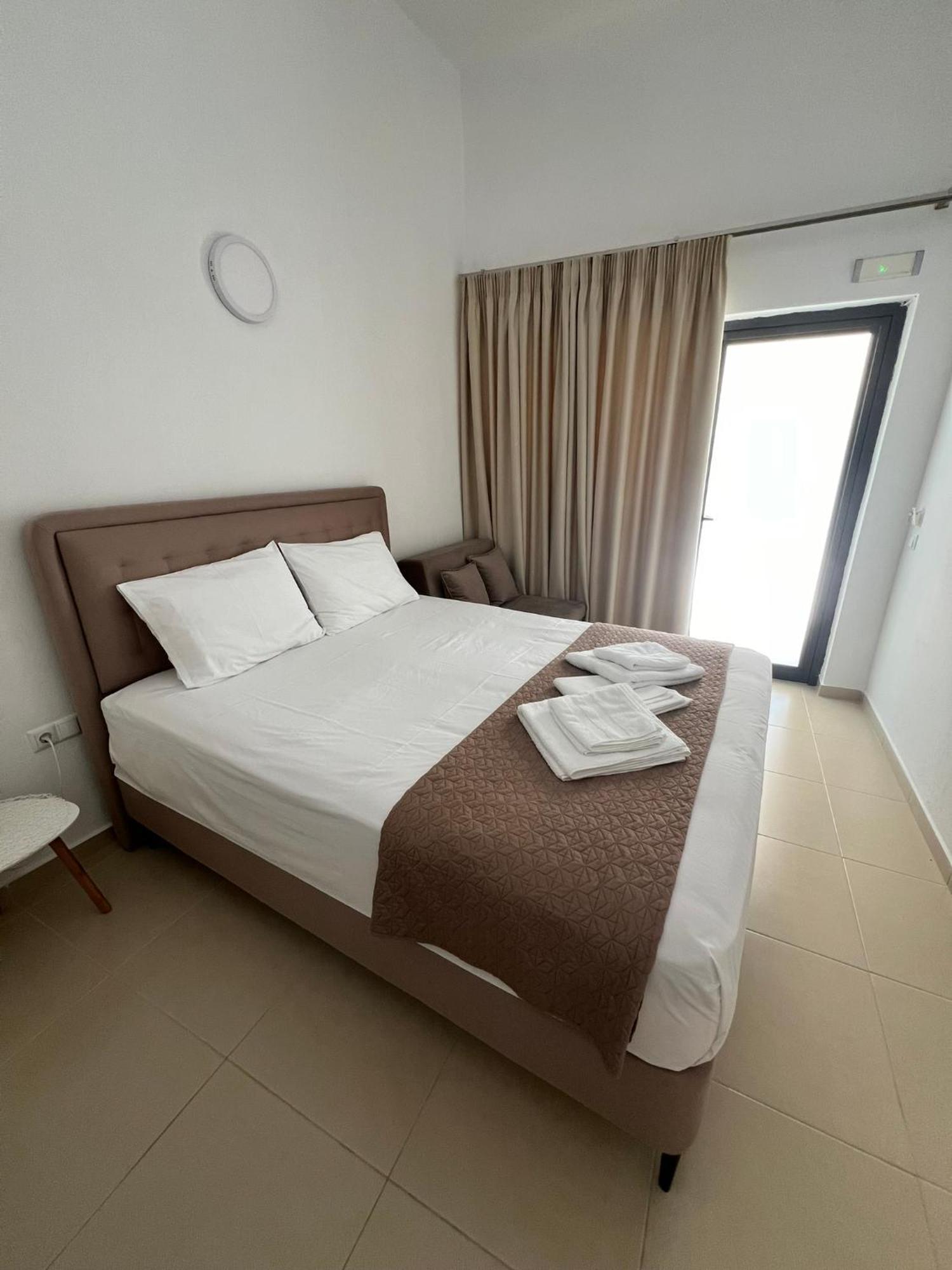 Sun'S Suites Asprovalta Exterior photo